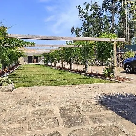Casa Aurora Perelhal