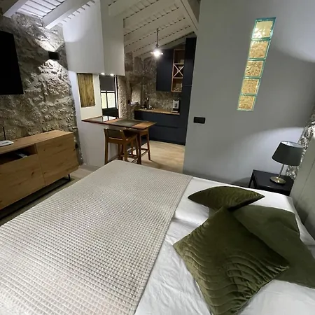 Casa Aurora Perelhal