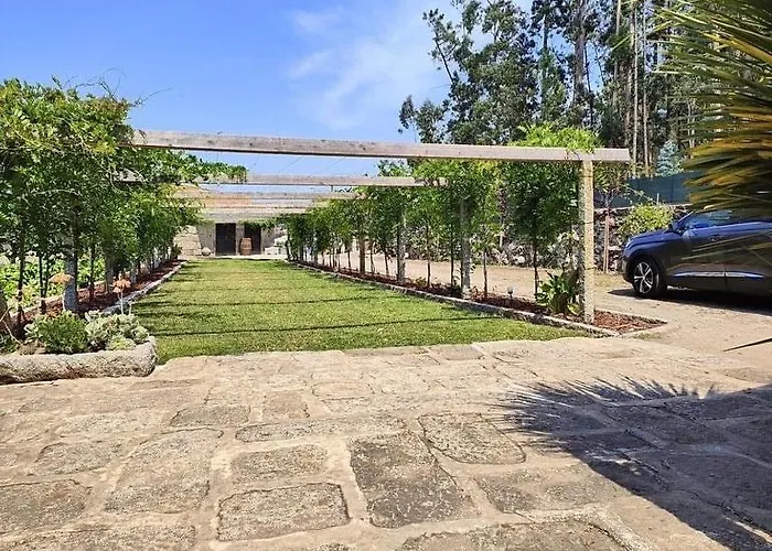 Casa Aurora Perelhal