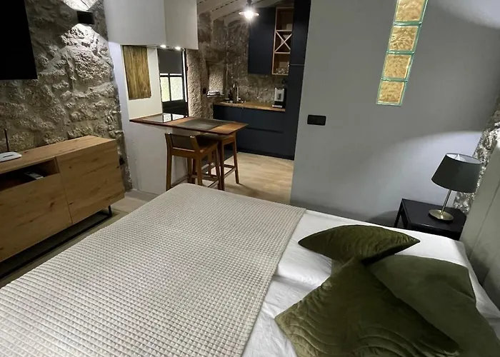 Casa Aurora Perelhal